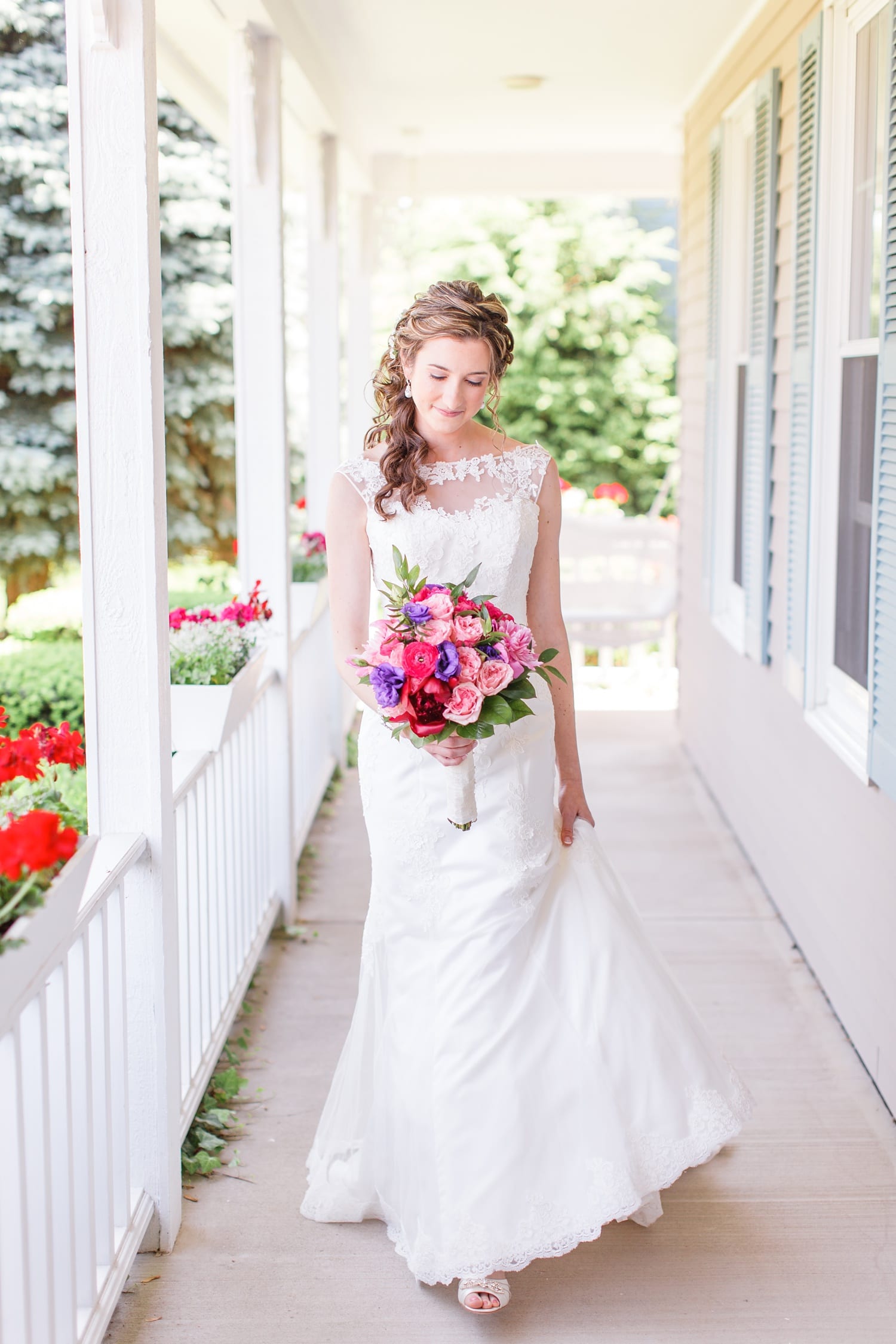 hendricks_chapel_hayloft_on_the_arch_new_york_wedding_photographer_photo-12
