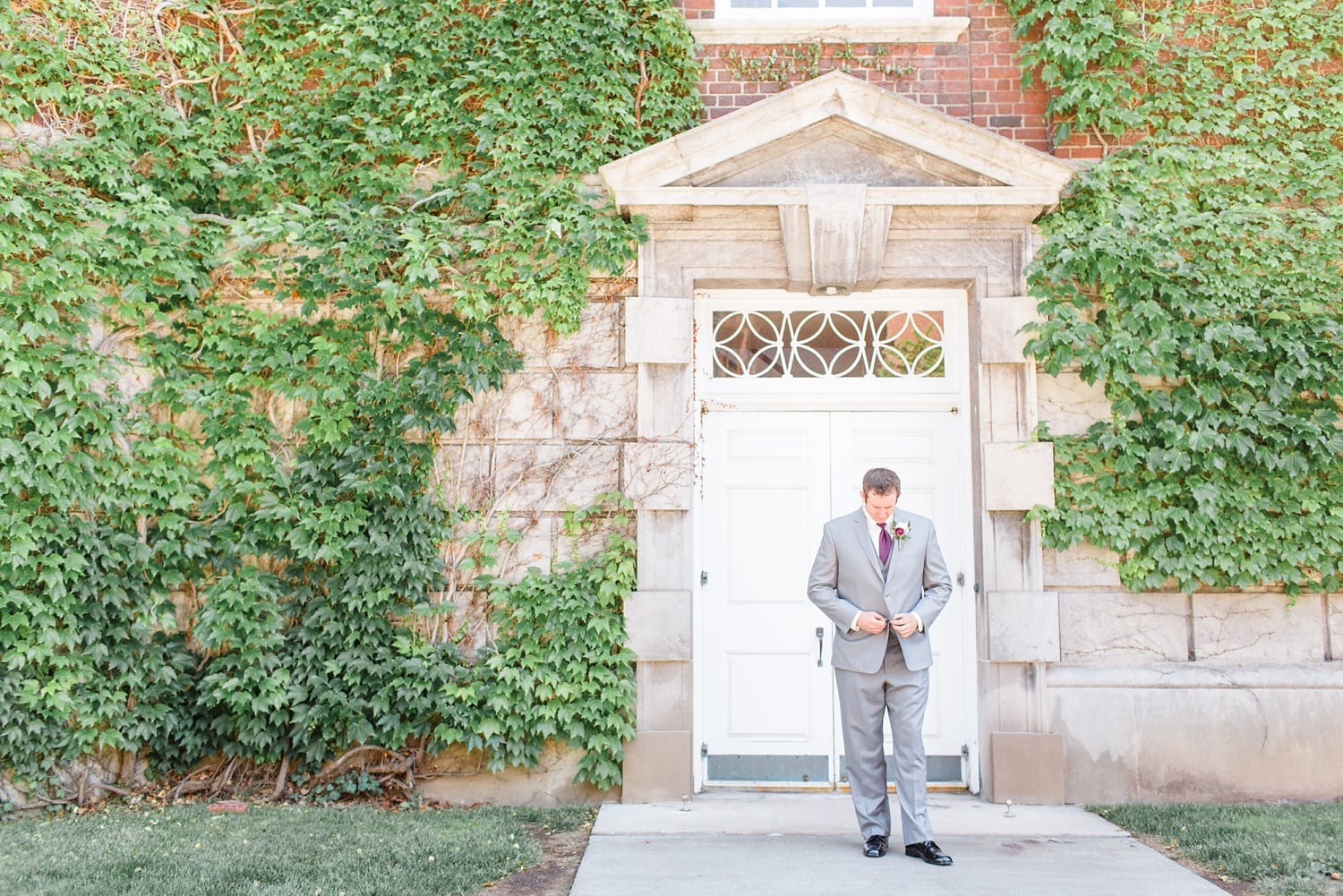 hendricks_chapel_hayloft_on_the_arch_new_york_wedding_photographer_photo-18