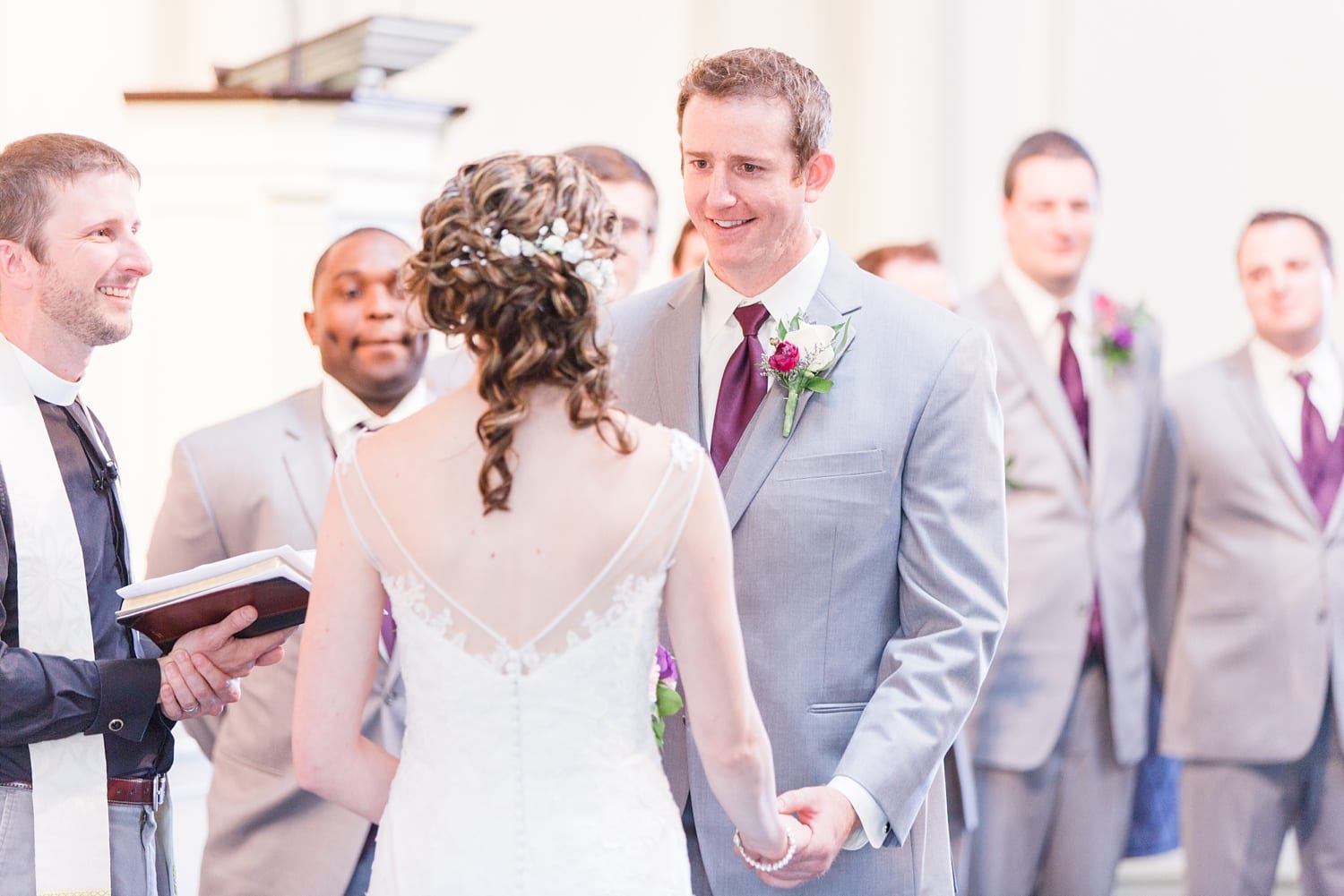 hendricks_chapel_hayloft_on_the_arch_new_york_wedding_photographer_photo-26