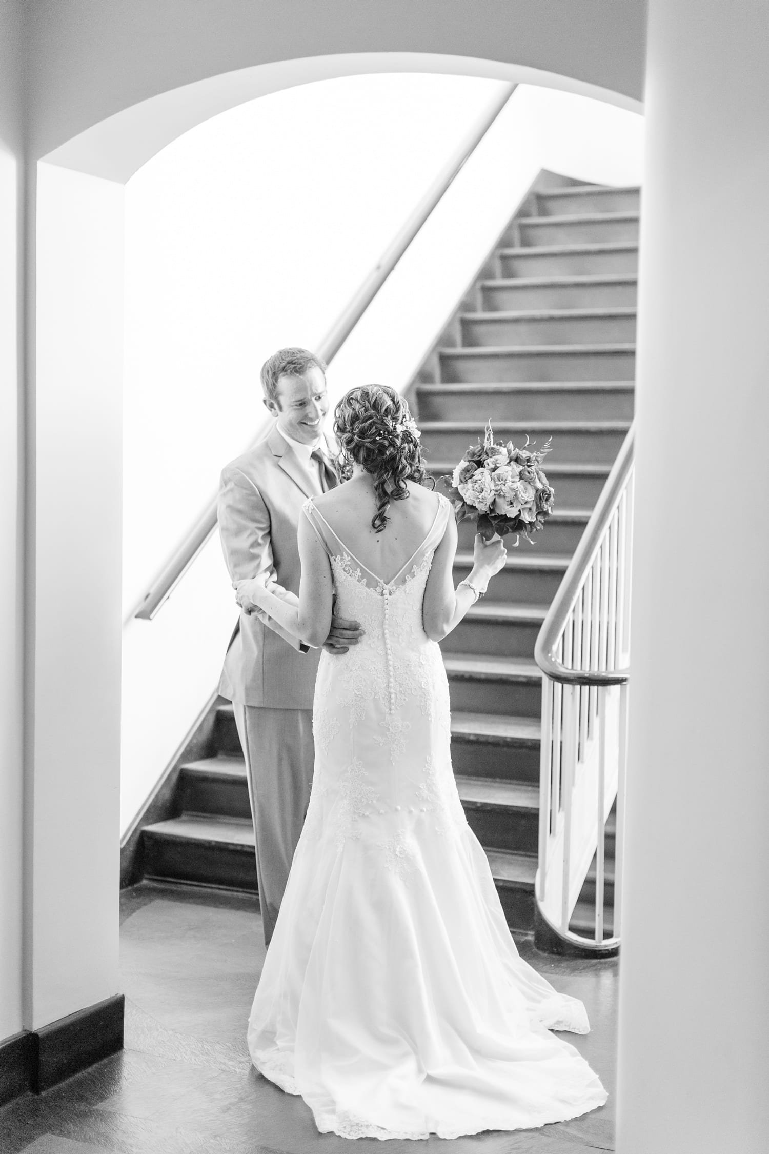 hendricks_chapel_hayloft_on_the_arch_new_york_wedding_photographer_photo-31
