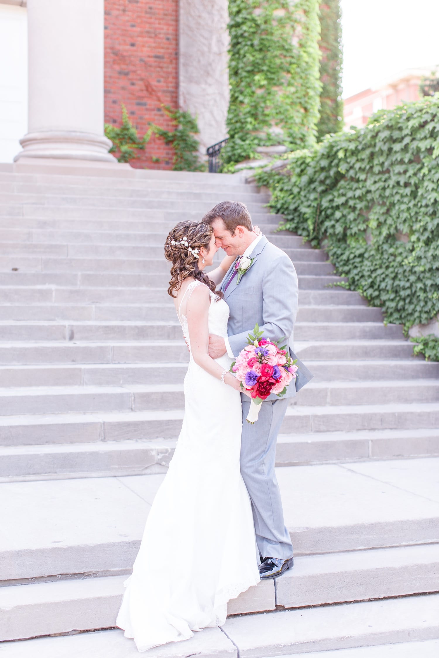 hendricks_chapel_hayloft_on_the_arch_new_york_wedding_photographer_photo-53