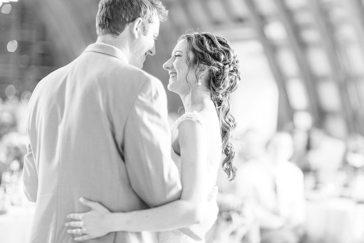 hendricks_chapel_hayloft_on_the_arch_new_york_wedding_photographer_photo-69